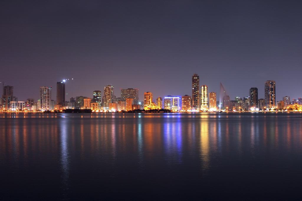 Hotel 72 Sharjah Waterfront Exterior foto
